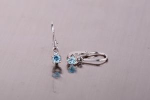 Fehérarany bébifülbevaló világoskék kővel bf-02-fa - Baba ékszerek